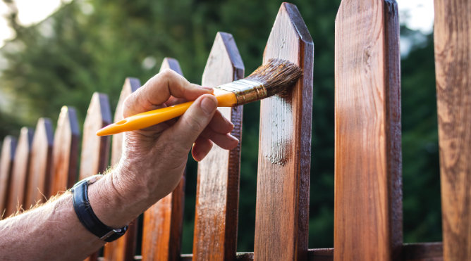 How to Maintain Your Wood Privacy Fence for Long-Lasting Beauty in Augusta County, VA