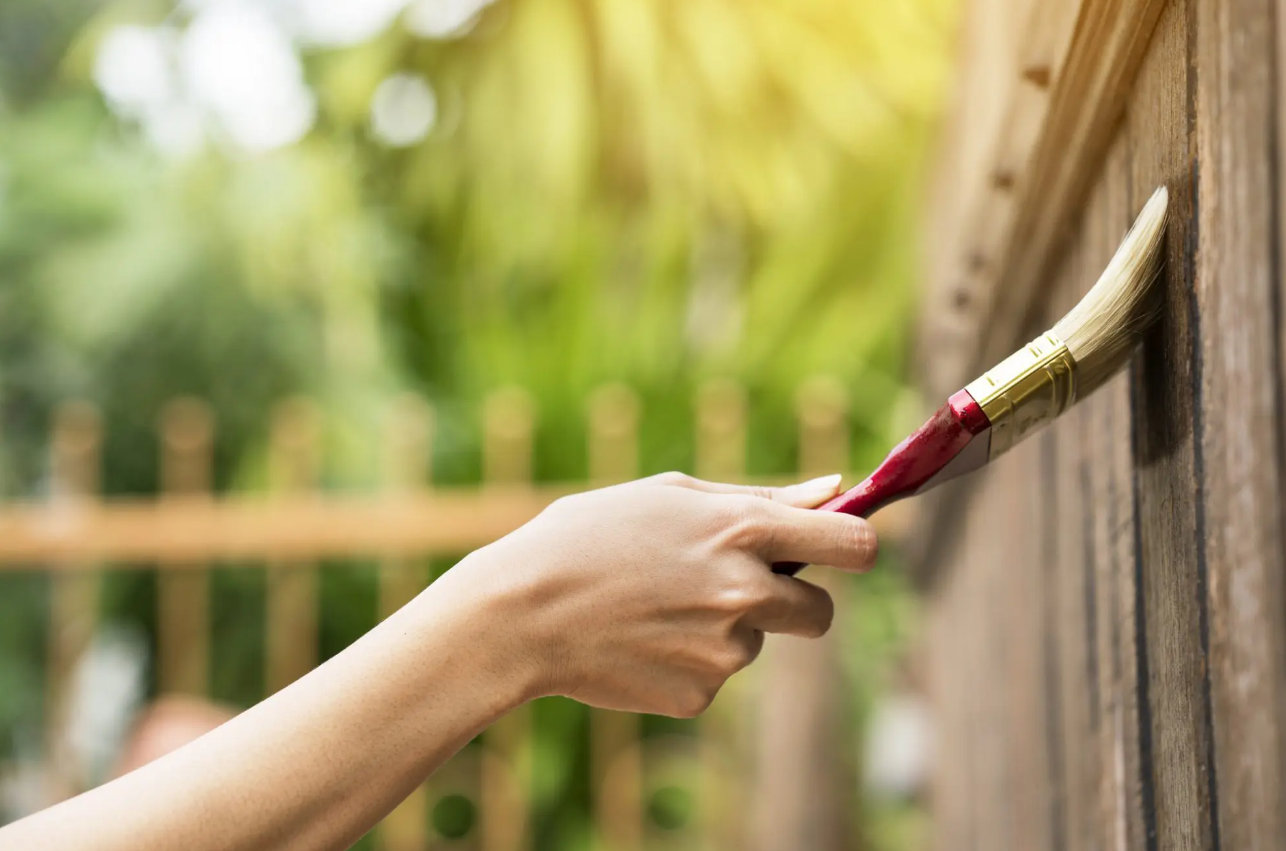 Seasonal Fence Maintenance Tips for Spring in Augusta County
