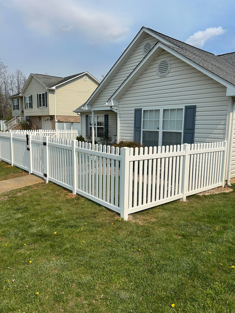 Fortress Fenceworks fence project 11